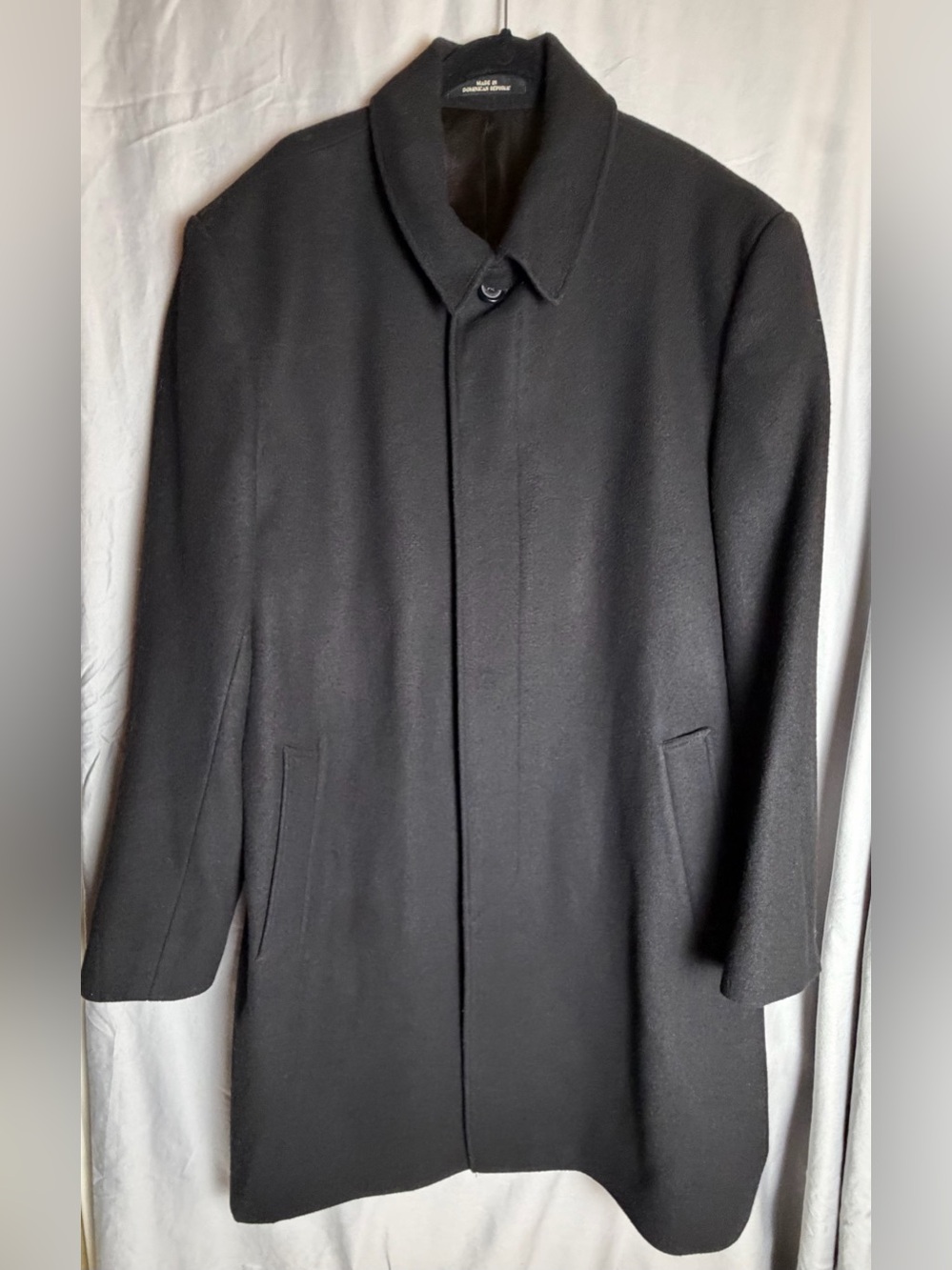 London Fog Men’s Black Coat Hidden Button Front Lined 24” wide, 40 long